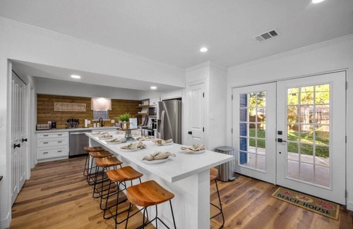 El Lago House | Seabrook 3BR Near Kemah Boardwalk, El Jardin Beach