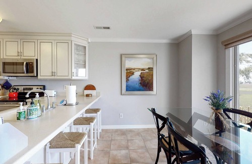 Bohicket Marina Village Villa | Seabrook Exclusives | 1967 Bohicket Marina