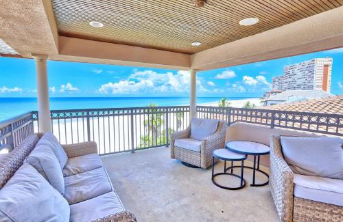 Redington Shores House | Seaclusion Beach Townhome