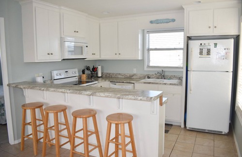 Fort Morgan Cottage | Seaclusion Beach View Cottage, Pet Friendly