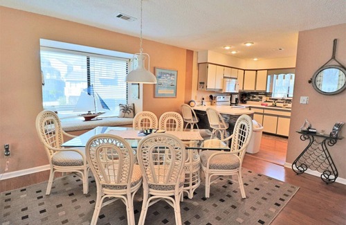 Port St. Joe House | SEACLUSION OFFERS GULF VIEWS & STEPS TO BEACH! 2 COMMUNITY POOLS!