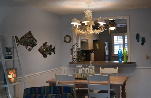 New Smyrna Beach Condo | Seacoast Gardens lll Oceanfront Complex. NON DRIVING Beach. DIRECT OWNER BOOKING
