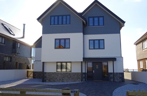 Camber House | "Seacrest" Camber - beachside property with uninterupted sea views