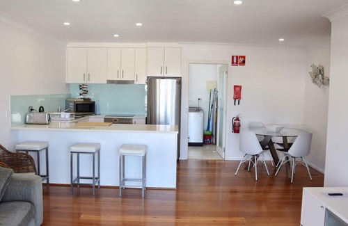 South West Rocks Apartment | Seacrest Unit 4 - walk to the beach
