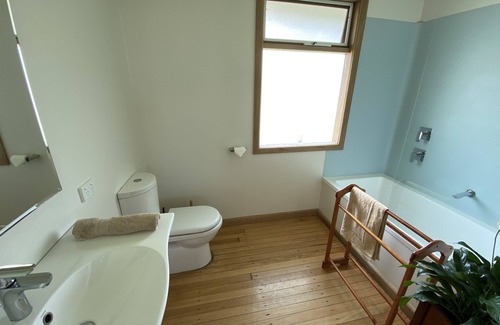 Sugarloaf House | Seacroft Chapel - LUXURY with Amazing Ocean VIEWS