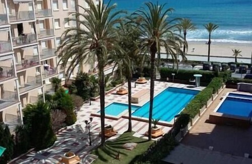 Cunit Apartment | SeaFront 1st line and 2 pools