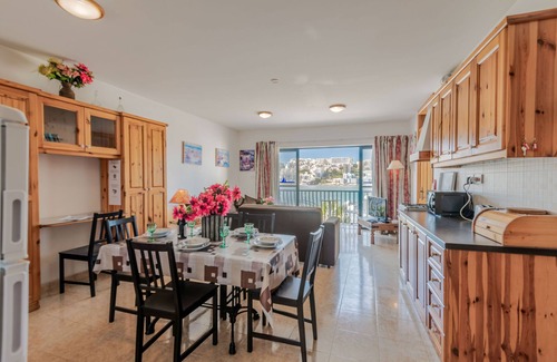 St. Paul's Bay Apartment | Seafront 2 bedroom apt. in St Pauls Bay - Easy Busses/Parking -WiFi - Quiet Area