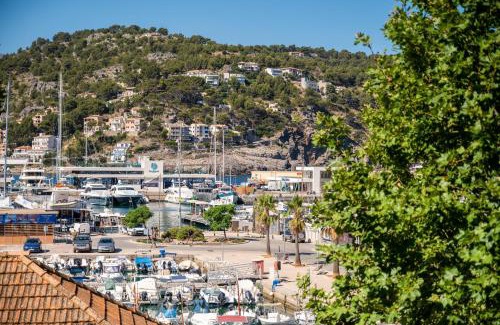 Puerto de Soller Apartment | Seafront Apartment in Port Sóller