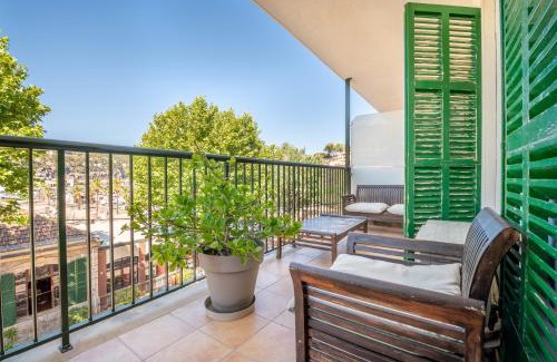 Puerto de Soller Apartment | Seafront Apartment in Port Sóller