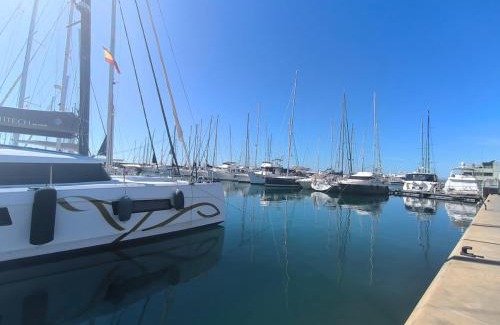 Premia de Mar Apartment | Seafront apartment