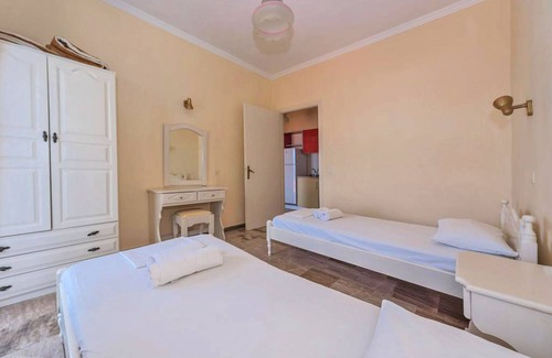 Kavos House | Seafront Apartments
