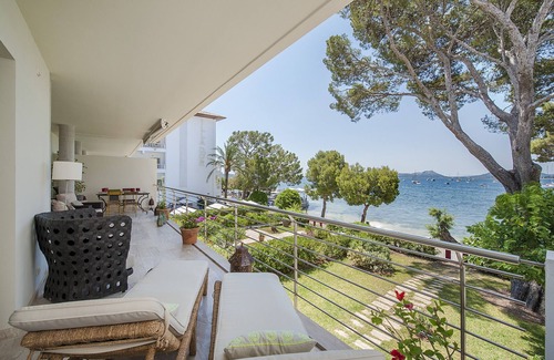 Puerto de Pollensa Apartment | Seafront Apt Vora Dor by JS Properties