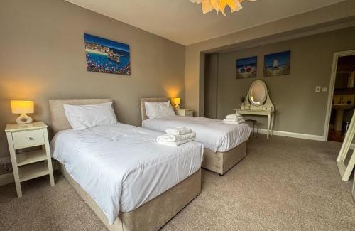 Southend-on-Sea House | Seafront Beach House