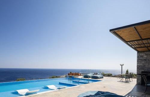 Vizari Villa | Seafront elegant villas, with infinity pools & devine views!