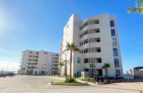 Primo Tapia Condo | Seafront Luxury Condo Pool Jacuzzi