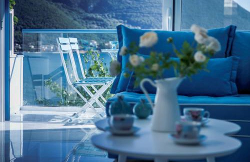 Vassiliki House | Seafront Luxury residence with amazing view