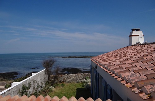 Noirmoutier-en-l'Ile Villa | Seafront villa "caprice des vents" in Noirmoutier en l' île 8 people