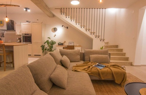 Klimno Villa | Seafront Villa Marin with a heated pool