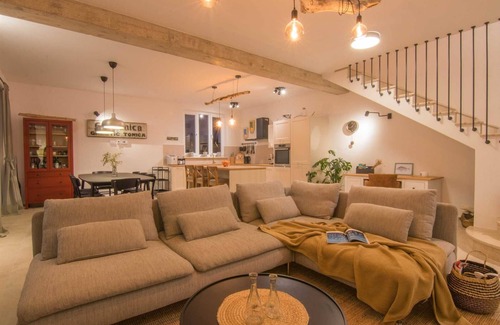 Klimno Villa | Seafront Villa Marin with a heated pool