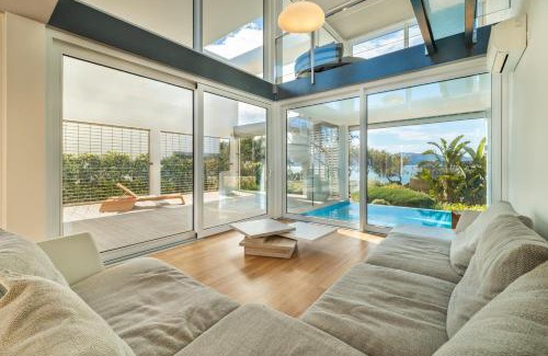 Marina Manresa Villa | Seafront Villa Sunset Alcudia