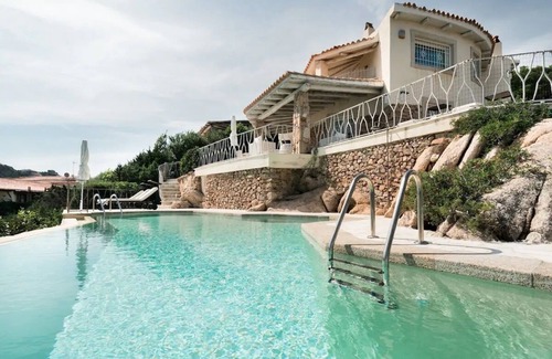 Baja Sardinia Villa | [SEAFRONT VILLA] with private pool and yacuzzi