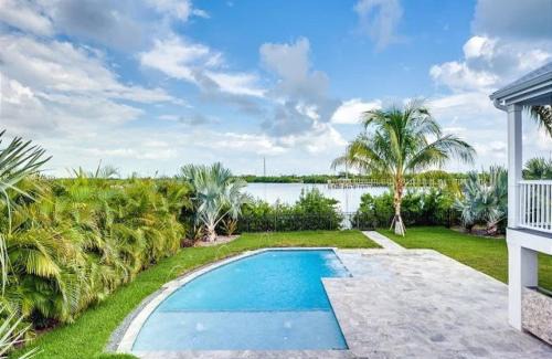 Key West House | Seagate House -Waterfront w Dock