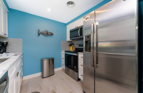 Englewood Villa | Seaglass Inn at the Beach Shack Just one block from the beach!