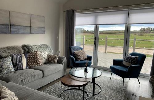 Filey House | Seahorse Lodge at The Bay Filey, sleeps up to 6, and 2 dogs stay for free!