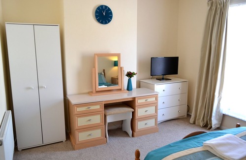 Sittingbourne House | Seam Terrace - Home from Home