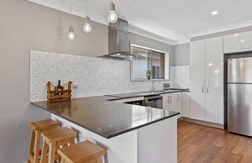 Tugun House | Seas The Day - Beach Holiday just 300 meters to beach and village. Pet friendly