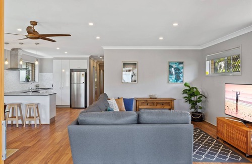 Tugun House | Seas The Day - Beach Holiday just 300 meters to beach and village. Pet friendly