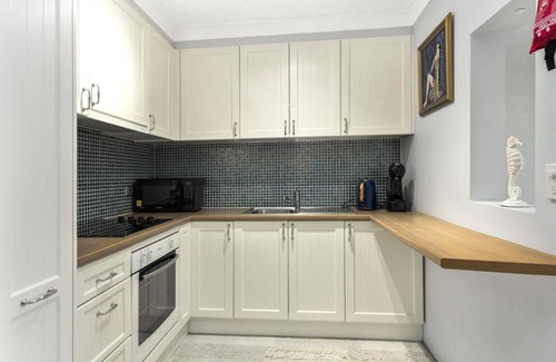 Ettalong Beach Apartment | SEAS THE DREAM ETTALONG BEACH