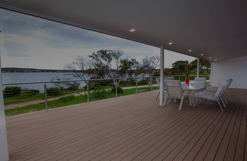 Lake Wangary House | Seasalt - Stunning Property - Absolute Waterfront - Architecturally designed for casual living