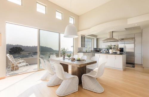 Del Mar Heights House | Seascape by AvantStay Spacious Contemporary Oasis in Del Mar
