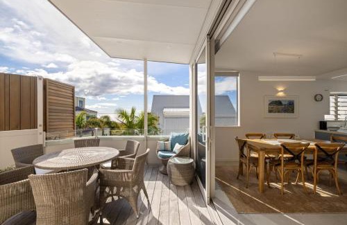 Mount Maunganui Apartment | Seascape on Sunbrae with Sea Views