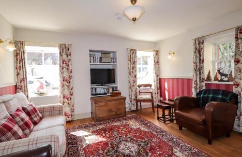 Cromarty House | Seashell Cottage