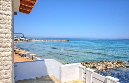 Kokkini Chani Villa | Seashell Suite by the Sea