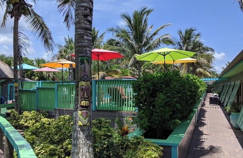 Melbourne Beach Apartment | SEASHELL SUITES RESORTn-Florida's Finest Beach Hotel
