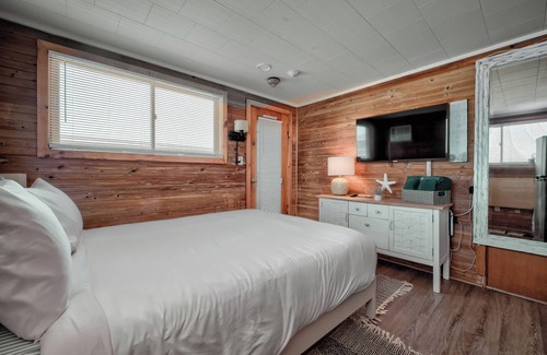 Fire Island Hotel | Seashore Condo Hotel #24, Cozy Fire Island Escape, Near Ferry - With Bay Views and Steps from the Beach.