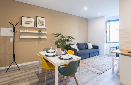 Leixões Apartment | Seaside 1BR Flat w/AC in Matosinhos by LovelyStay