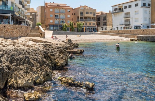 L'Escala Apartment | Seaside Apartment near Riells Beach