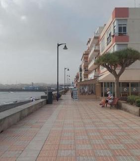 Las Galletas Apartment | Seaside apartment with balcony