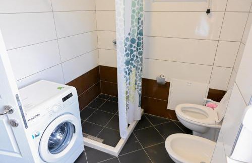 Shengjin Apartment | Seaside Apartments - Shengjin