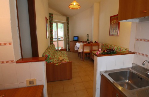 Giannella Apartment | Seaside Comfort in Giannella