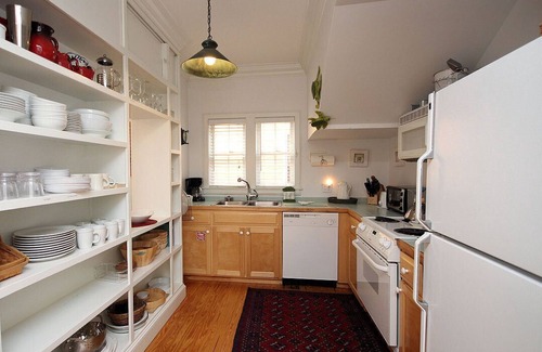 Seaside House | Seaside "Coquina" |2 BR | Sleeps 6 | Steps from 2 pools | Bikes