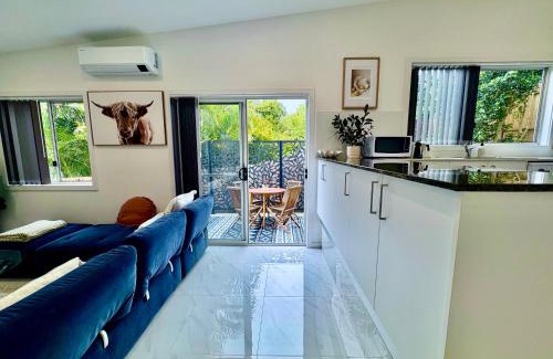 North Curl Curl House | Seaside Cottage