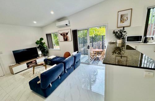 North Curl Curl House | Seaside Cottage