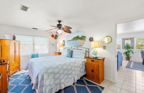 Cedar Key House | Seaside Cottage- coastal retreat