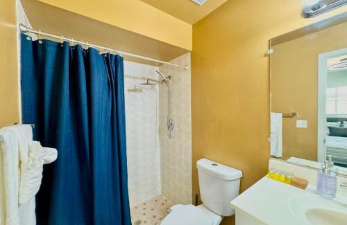 Fort Myers Beach House | Seaside Elegance 3 Mi to FM Beach Paradise Sleep 6