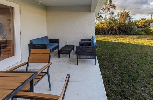 Gulf Cove House | Seaside Escape Modern 3B/2BA